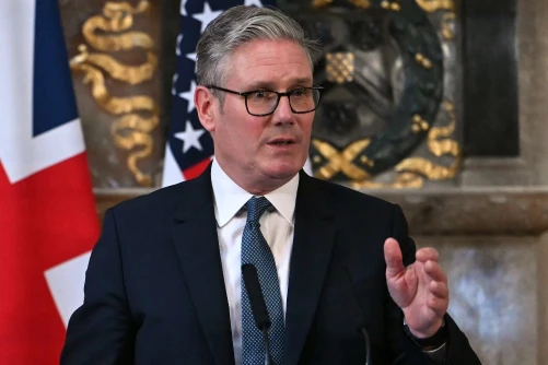 Két nap, két lemondás – mi történik Keir Starmer körül?