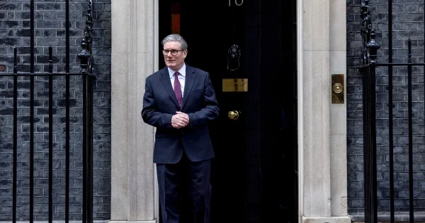 Kommunikációs igazgatója is lemondott, 24 órán belül a második emberét veszítette el Keir Starmer