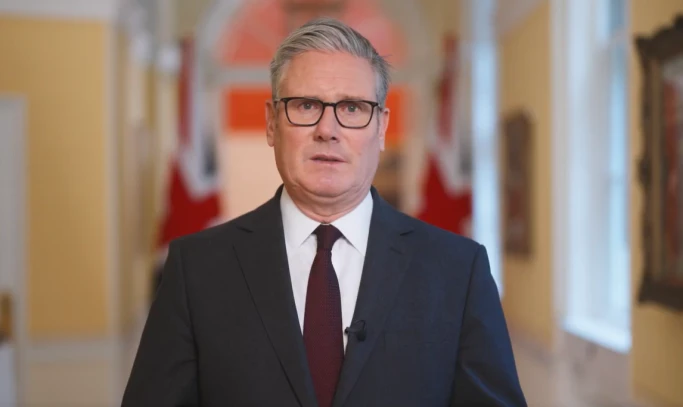 Újabb emberét veszítette el az Epstein-botrány miatt a brit kormányfő