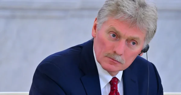 A Kreml szóvivője is megerősítette: felvették a kapcsolatot Franciaországgal