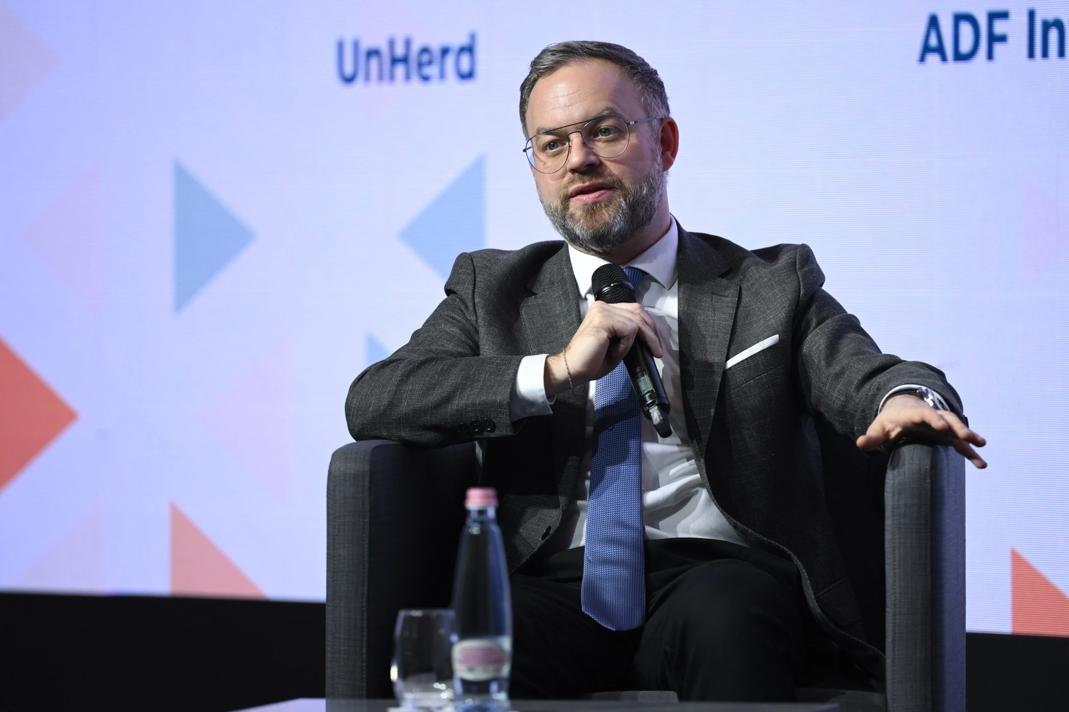 Az európai politikában jelentős különbség alakult ki a politikai elit és a hétköznapi emberek elképzelései között