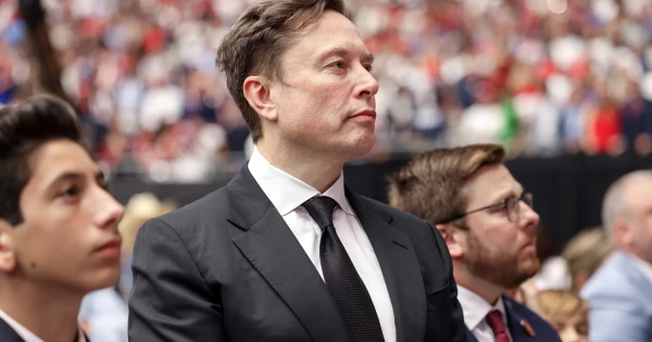 Elon Musk meglepő kijelentést tett: a Mars helyett a Holdon építene egy várost