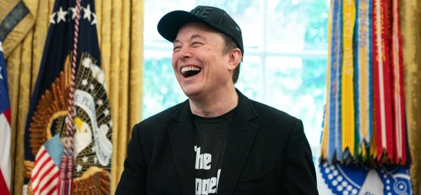 Elon Musk megszólalt: már nem a Mars, hanem a Hold meghódítása a SpaceX célja