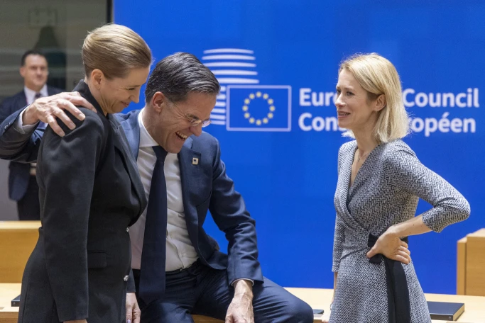 Európa is szeretne helyet kapni a béketárgyalásokon, Moszkvával szemben szabnának feltételeket