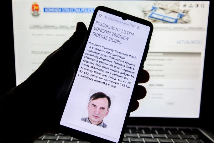 Európai elfogatóparancs kiadását kérték a Magyarországon bujkáló volt igazságügyi miniszter, Zbigniew Ziobro ellen