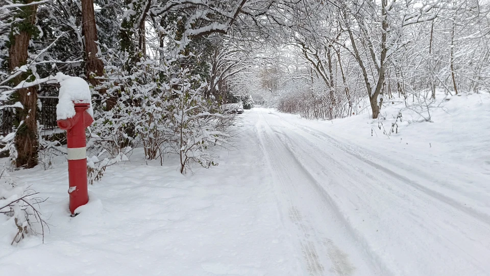 Gyökeres változás hétfőn: jéghideg légtömeg tör be az országba, havazás is jöhet