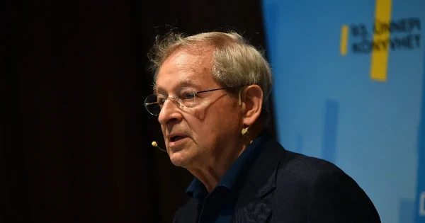 Meglep, összezavar, feldühít – Nádas Péter monumentális regényéről írnak Lengyelországban