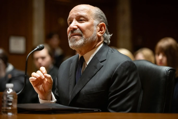 Trump kereskedelmi minisztere elismerte, hogy együtt ebédelt Jeffrey Epsteinnel a bűnöző magánszigetén