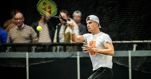 A világranglista 169. helyezettje győzte le Fucsovics Mártont a rotterdami nyitókörben