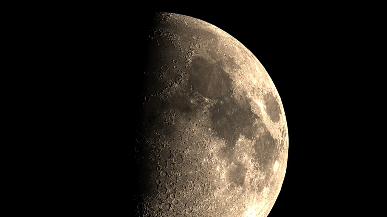 Elon Musk várost alapítana a Holdon