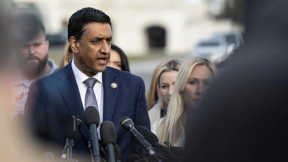 Kitakarták őket, de most lehullott a lepel: megdöbbentő fordulat a világszintűvé duzzadt pedofilbotrányban