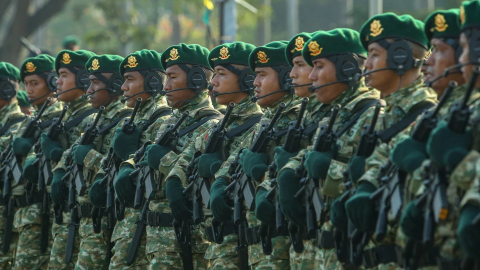 Körvonalazódik a művelet: a világ egyik legnépesebb országa több ezer katonát küldhet a háborús övezetbe