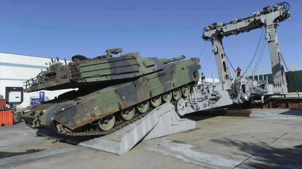 Súlyos számok jöttek: gyakorlatilag összeomlott Ukrajna katonai támogatása