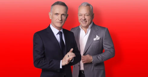 Így mulatnak a Cápák között milliárdosai: a brit királyi család kedvenc helyén jártak