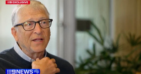 Bill Gates nyilvánosan bocsánatot kért az Epsteinhez fűződő kapcsolata miatt, két orosz nővel való viszonyát is beismerte