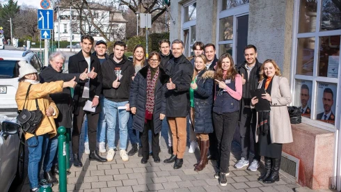 Lévai Anikó is Steiner Attila csapatát erősíti, a Hegyvidék fideszes jelöltjét hivatalosan is nyilvántartásba vették