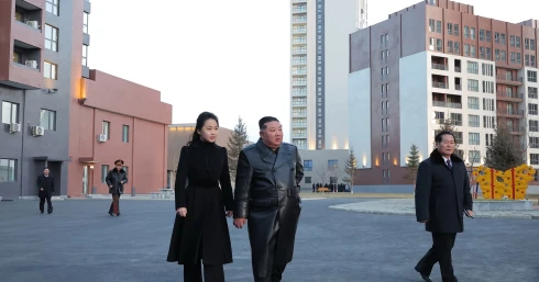 Harmadik világháborús karrier – rakétaparancsnok lett Kim Dzsongun 13 éves kislányából