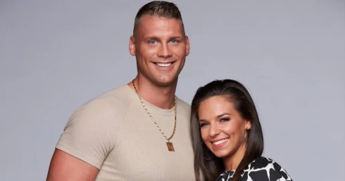 Régi fotókkal és szívet tépő sorokkal emlékezik Szigligeti Ivett Dudás Mikire