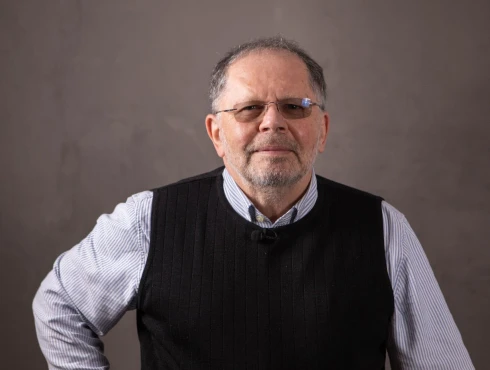 „Nem változtatunk a módszertanon azért, mert valakinek nem tetszenek az eredmények” – Hann Endre a Mediánt ért vádakról