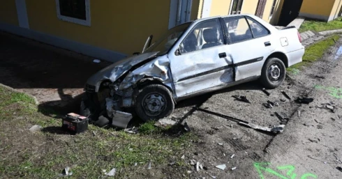 Jogosítvány nélkül okozott súlyos autóbalesetet egy fiatal Ozorán