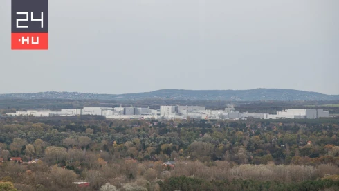 Napok óta nem tudni, hogy a tűzoltók miért vonultak ki nagy erőkkel a gödi Samsung gyárhoz
