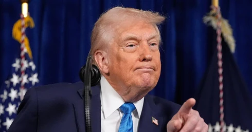 Trump elismerte az új venezuelai kormányt, és megfenyegetett egy másikat