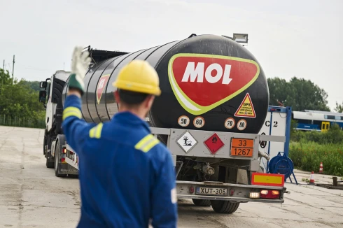 A kormány betiltotta az üzemanyagok exportját