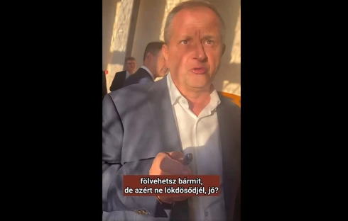 Felfüggesztette a Fidesz-többség Hadházy Ákos mentelmi jogát – kétszer is
