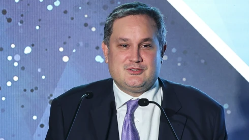 Üzemanyagárak: újabb csökkentést jelentett be a kormány