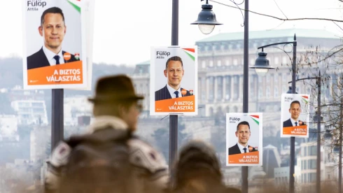 Választás 2026: Budapesten a Fidesz és a Tisza is ellenzéki győzelmet vár, az igazi csaták baráti tűzben zajlanak