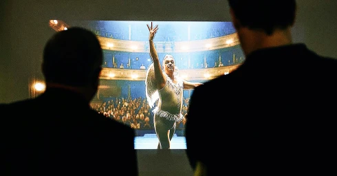 Elég, ha röhögünk?