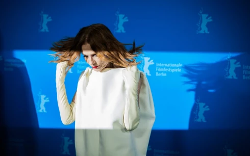 Isabelle Huppert Tarr Béláról: Már nem akart több filmet csinálni