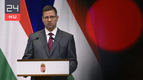 Gulyás Gergely: A védett ár Zelenszkij elnök olajblokádjától védi meg a magyarokat