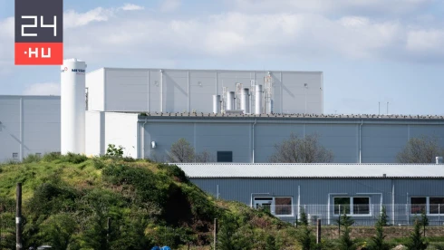 21 Kutatóközpont: minden második magyar felelősnek tartja a kormányt a gödi gyárban történt szennyezésekért