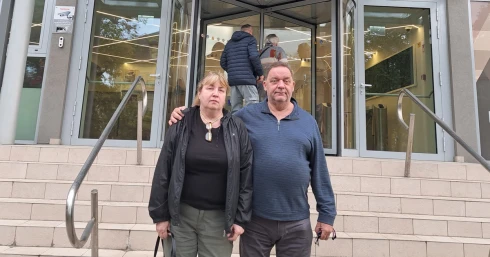 Három év után kaphatják vissza az elcsalt házukat Krisztináék – Újabb részletek a kútba dobott stróman gyilkosairól