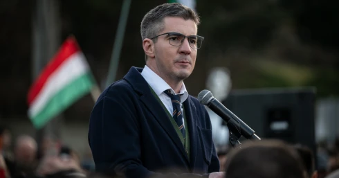 Kocsis Máté: Birtokomba került egy bírósági dokumentum, amely bizonyítja, hogy Magyar Péter hazudott