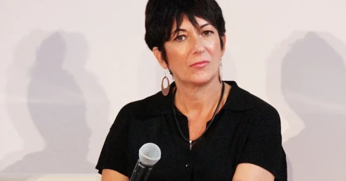 Ghislaine Maxwell továbbra is bízik benne, hogy kaphat elnöki kegyelmet Donald Trumptól