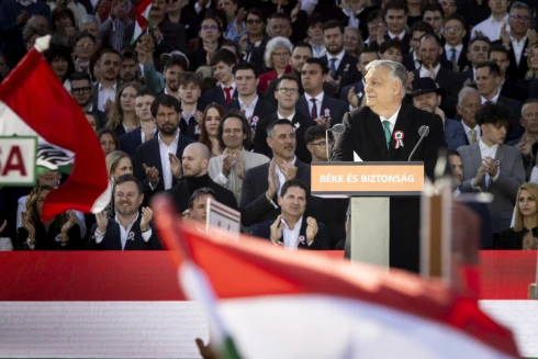 Csak még egyszer rettegjetek velem – üzente Orbán a magyaroknak a szabadság ünnepén