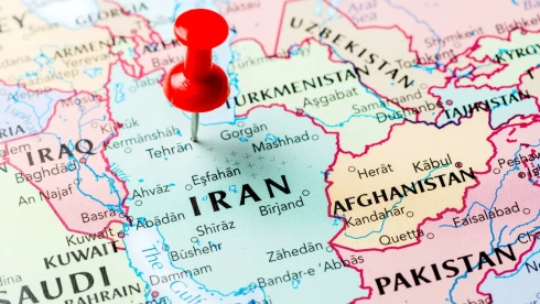 Donald Trump bejelentette az iráni hadigazdaság teljes megsemmisítését