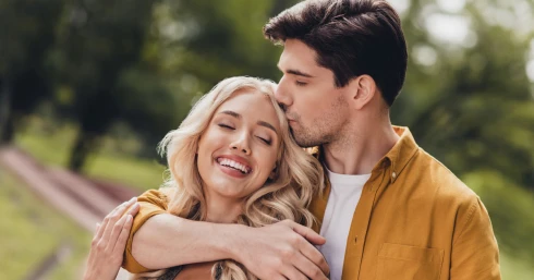 Heti szerelmi horoszkóp: a Vízöntő válaszút elé kerül, a Halak az intuícióira hallgat, az Ikreknél a barátságból szerelem szövődik