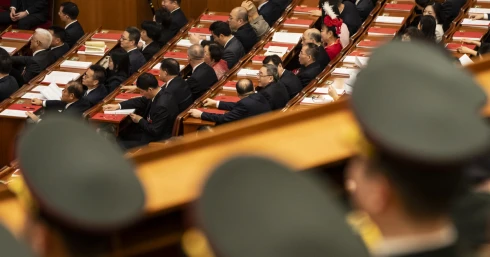 Kína ugrásra készen vár az új háború miatt