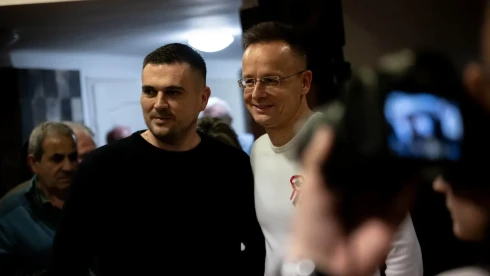 Míg mi a valóságot építjük, az ellenzék különböző trükkök mögé bújik