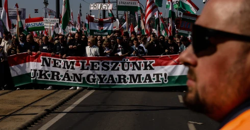 „Minden idők legnagyobb Békemenete” – Szijjártó Péter, Lázár János és Orbán Viktor is beszéded mond