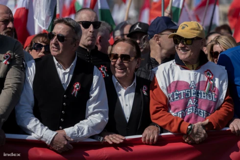 Pataky Attila és Kis Grófo is rajtra készen