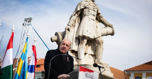 Sulyok Tamás az erdélyi, székely és csángó magyarok szavazati jogát hangsúlyozta Kézdivásárhelyen