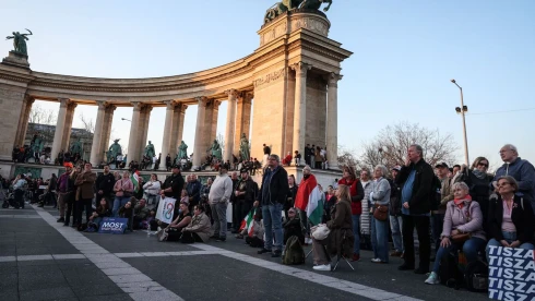 Üzenet a szabadon diktatúrázóknak
