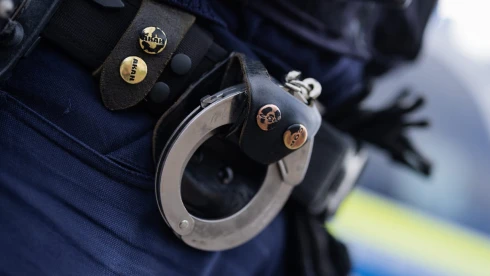 Vádat emeltek a gyermekét megfojtó német nővel szemben