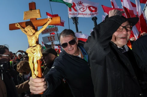 „Volt Attilánk, Szent Istvánunk és Mátyás királyunk. És most van Orbán Viktorunk”