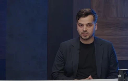 Volt NNI-s nyomozó: „Fuck Orbán, Fuck Putin” feliratok voltak a Kiberbűnözés Elleni Főosztály irodaajtóin