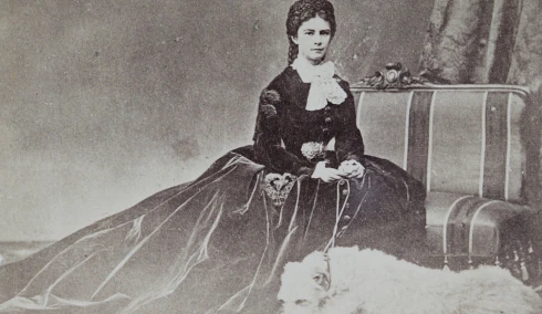 Különleges dolog derült ki Sisi menyasszonyként viselt ruhájáról